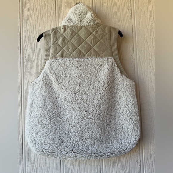 BLANKNYC Teddy Vest - Picture 9 of 14